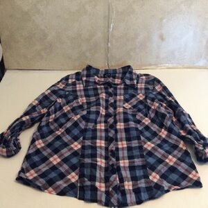 Torrid women’s button down blouse plaid Sc